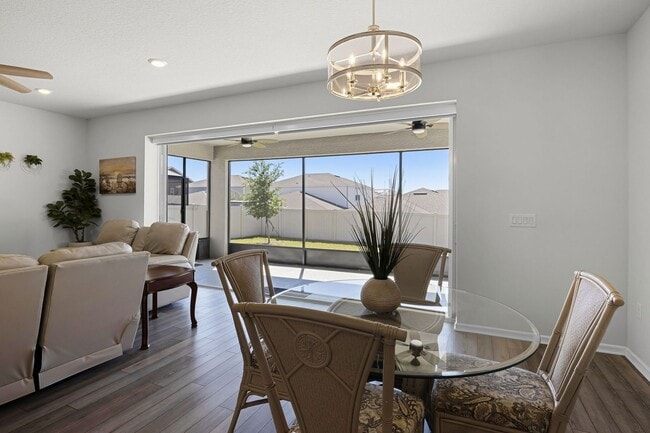 Building Photo - Luxury Living for Lease – 5BR Home with Of...