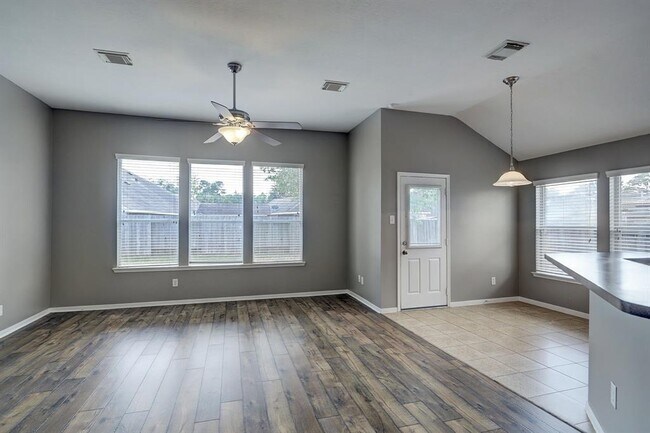 Building Photo - 13834 Rolling River Ln