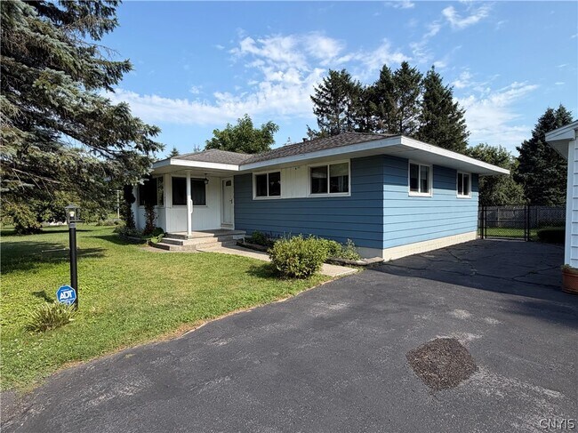 Building Photo - 107 Hadley Dr