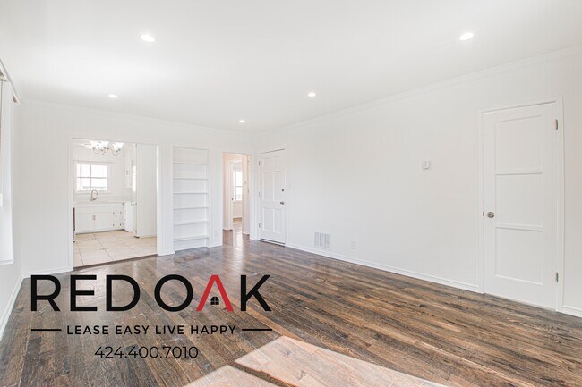 Building Photo - 512 Normandie Ave