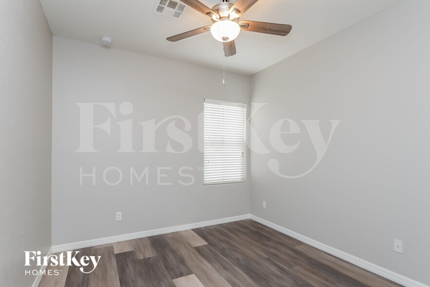 Building Photo - 5595 Criollo Dr