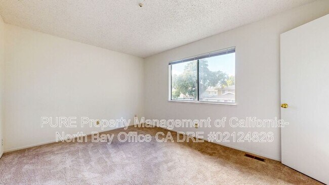 Building Photo - 1877 Dorado Ct