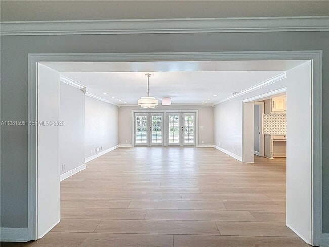 Building Photo - 2533 NE 21st Terrace