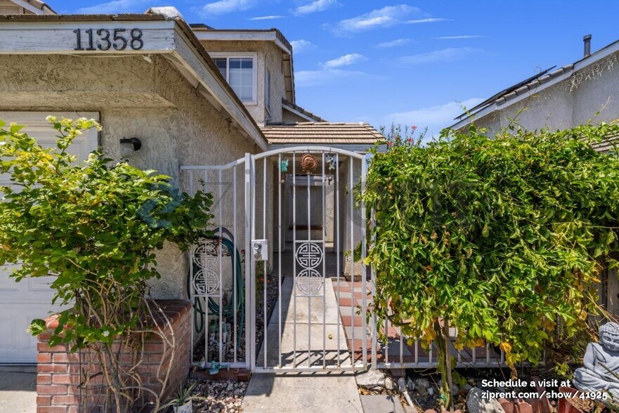 Building Photo - 11358 Havstad Dr
