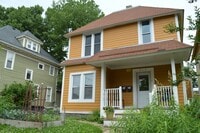 Building Photo - 612