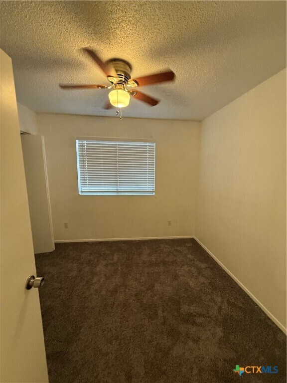 Building Photo - 409 El Secreto St