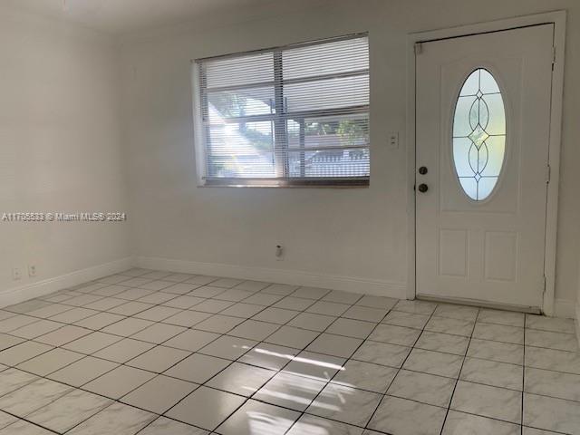 Building Photo - 3 bedroom in Hollywood FL 33023