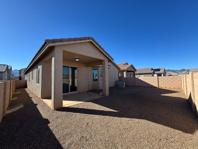 Building Photo - 4BR/2.5BA/2CG, 2057 sq.ft. rental with DOG RUN in Sierra Vista, AZ