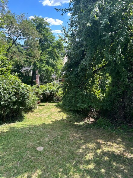 Building Photo - 5848 Burchfield Ave