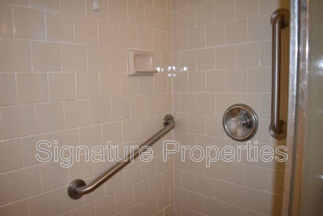 Building Photo - 3106 Wallaby Ter