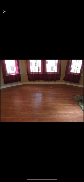 Building Photo - 810 N Broad St