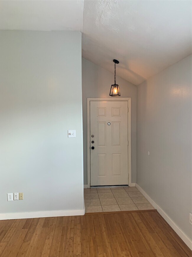 Building Photo - 4611 Parkstone Bend Ct