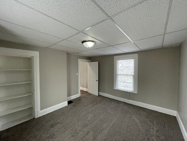 Building Photo - Renovated 3-Bedroom 1-Bathroom Home