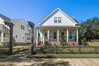 Building Photo - 4056 Biltmore Ave