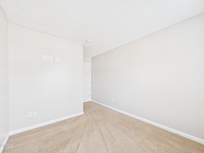 Building Photo - 4152 Tensity Dr