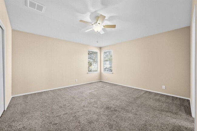 Building Photo - 8636 Harrier Dr