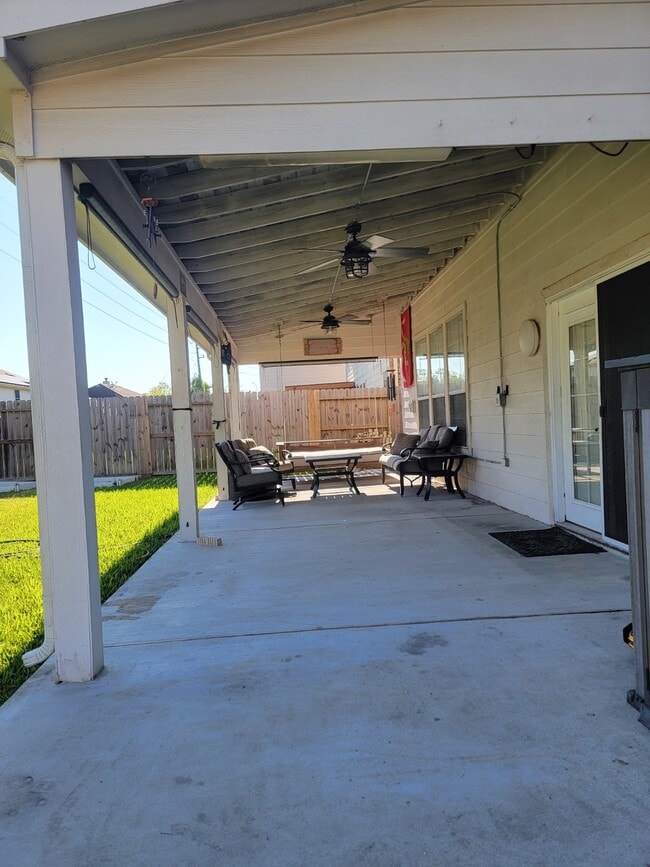 Building Photo - 2507 Willow Springs Ln