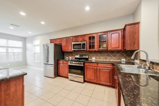 Building Photo - 17243 Lafayette Hollow Ln