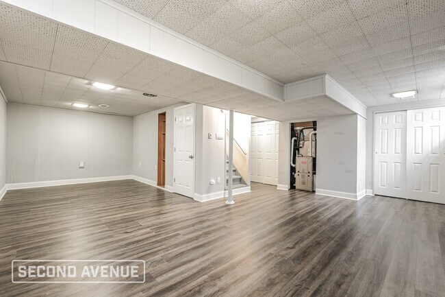 Building Photo - 219 Garden City Dr