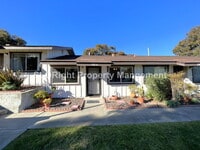 Building Photo - AVAILABLE JUNE - 1 Bedroom / 1 Bathroom Condo in Los Osos