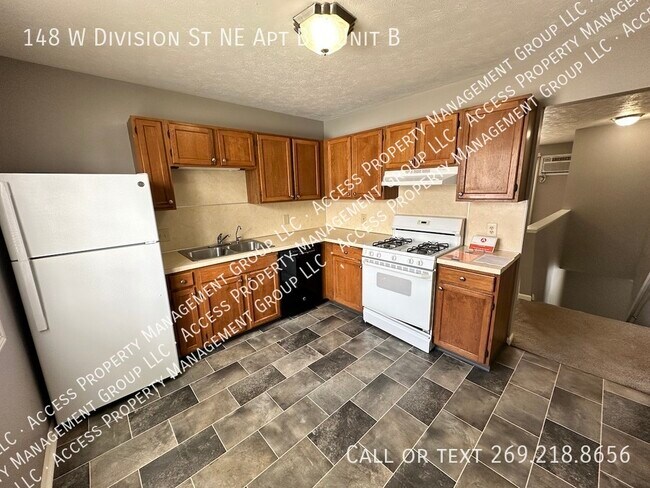 Building Photo - 148 W Division St NE