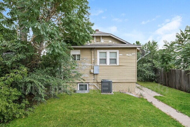 Building Photo - 4967 Lincoln St