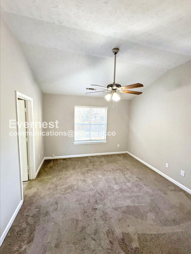 Building Photo - 7011 Regency Ln