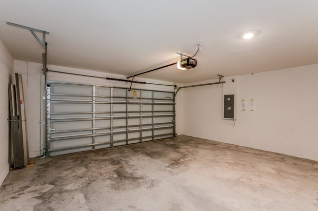 Building Photo - 2921 Great Abaco Wy