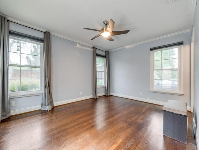 Building Photo - 9520 Ash Creek Dr