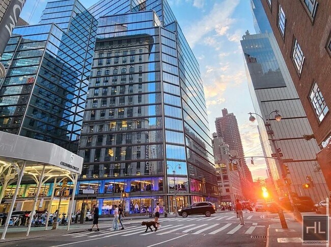 Building Photo - WEST 58 STREET