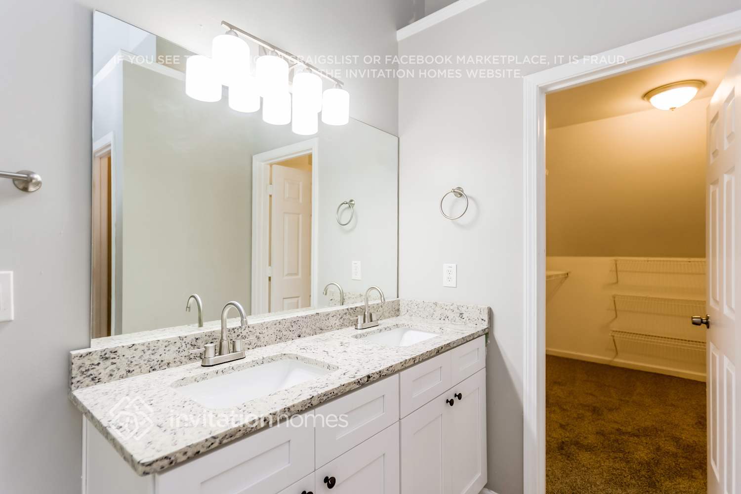 Building Photo - 2231 Creekway Dr