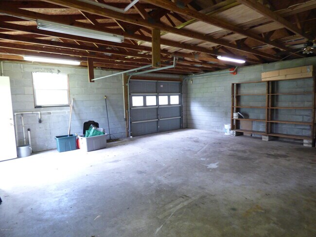Building Photo - 13203 Yellow Bluff Rd