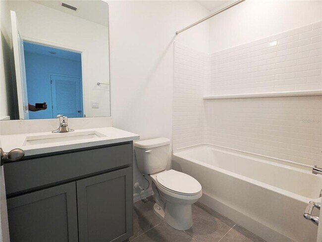 Building Photo - 4460 Rachel Fls Dr