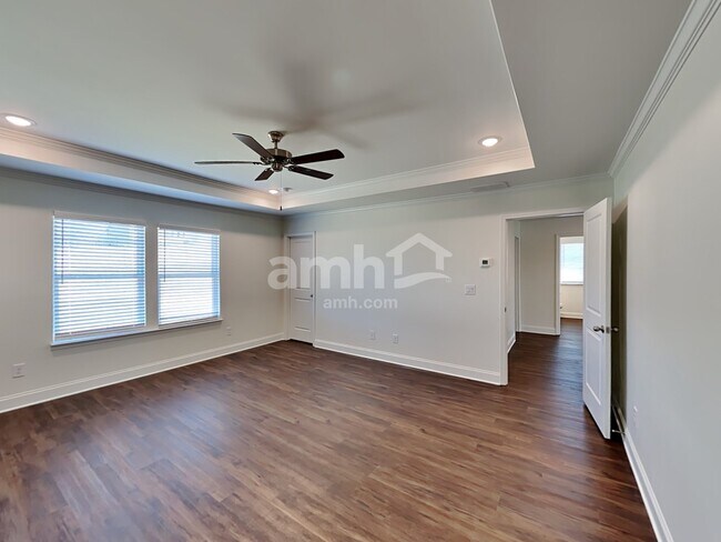 Building Photo - 3750 Blackshear Pl