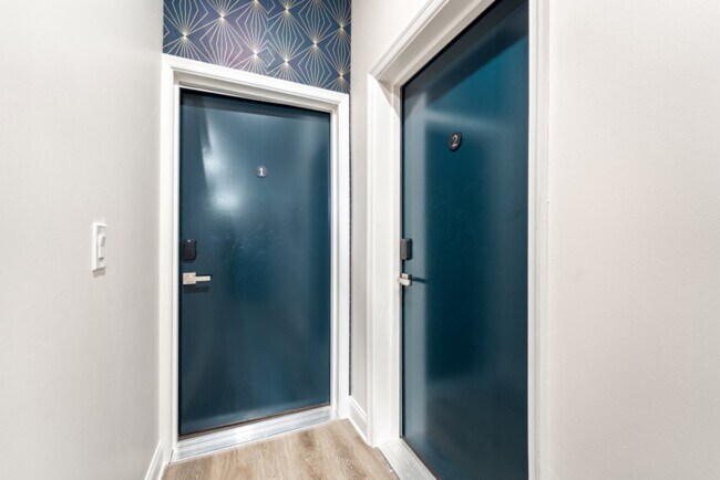 Building Photo - 2341 N College Ave