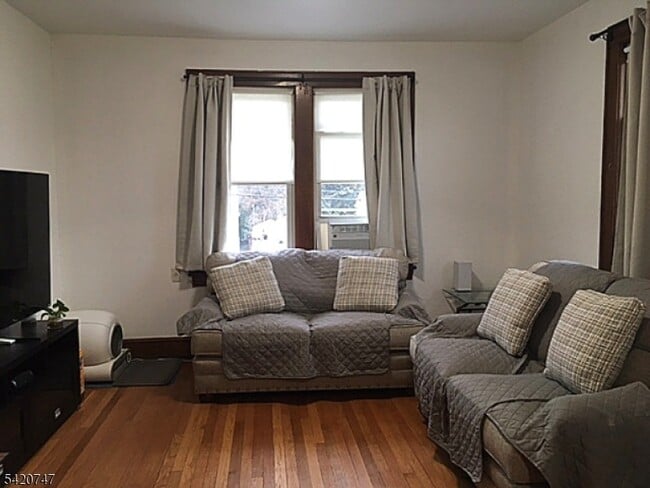 Building Photo - 54 Jefferson Pl