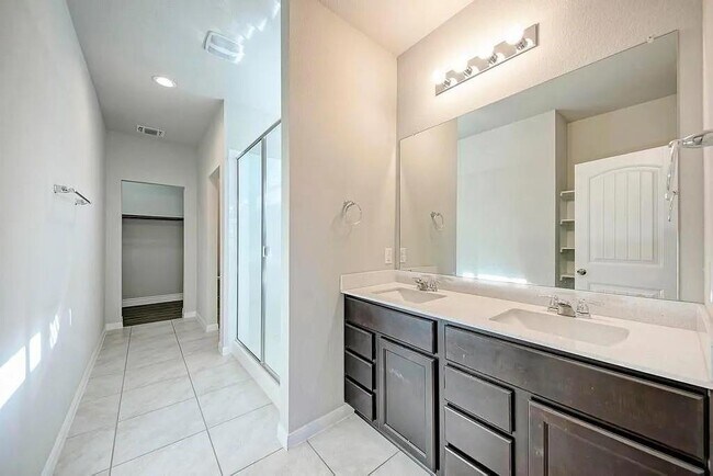 Building Photo - 6713 Branrust Dr