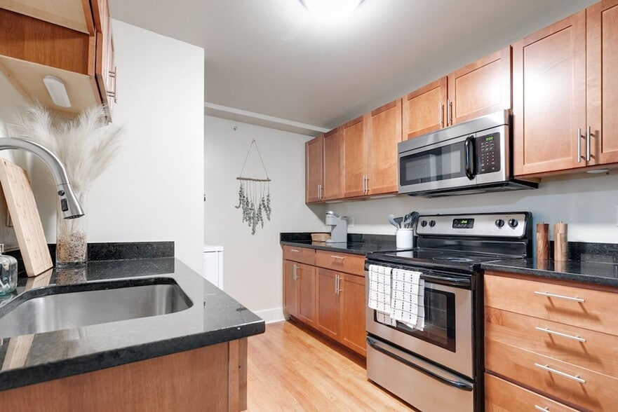 Interior Photo - Morton Building Apartments