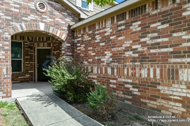 Building Photo - 7414 Bluebonnet Bay