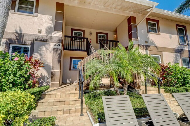 Building Photo - 1501 Chesapeake Ave