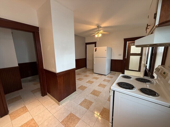 Building Photo - 29 Brown St