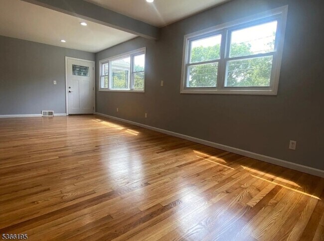 Building Photo - 2089 Galloping Hill Rd
