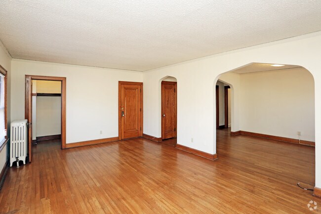 Living Room - Kingman Gardens