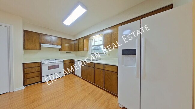 Building Photo - 132 5th Ave