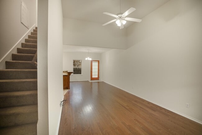 Building Photo - 3606 SW Deerfield Blvd