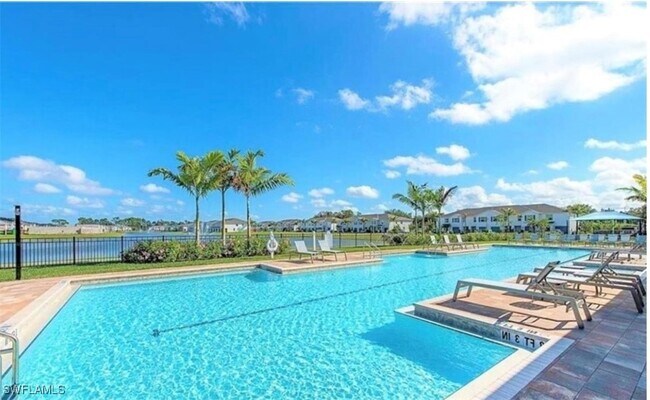 Building Photo - 15330 Wildflower Cir