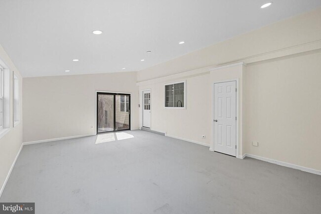 Building Photo - 13546 Tabscott Dr