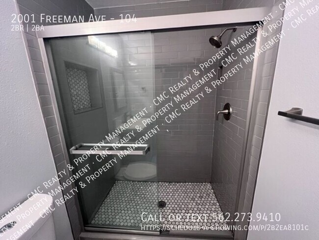 Building Photo - Large Condo In Signal Hill