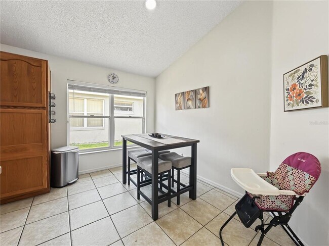 Building Photo - 8105 Santee Dr
