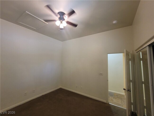 Building Photo - 9338 Wilderness Glen Ave